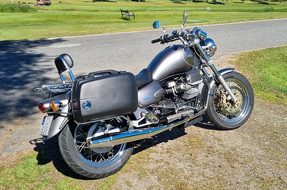 Moto Guzzi California 1100 2 of 26