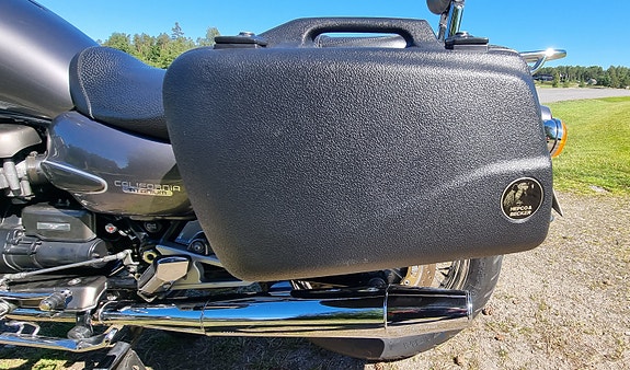 Moto Guzzi California 1100 11 of 26
