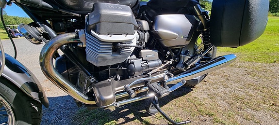 Moto Guzzi California 1100 10 of 26