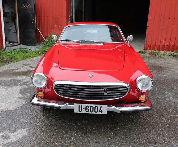 Volvo P1800 2 of 5