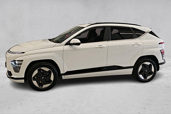 Hyundai Kona 2 of 5