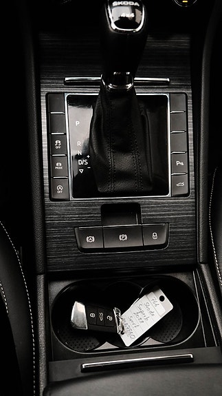 Skoda Superb 24 of 30