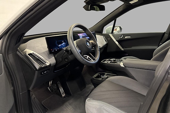 BMW iX 5 of 5