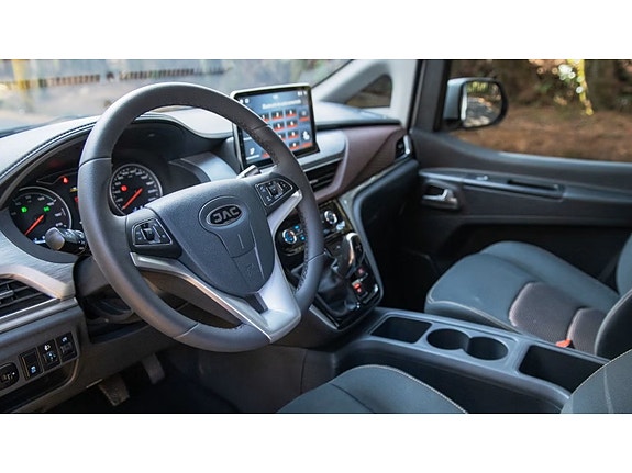 JAC M3EV 5 of 9