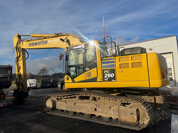 Komatsu PC290 3 of 5