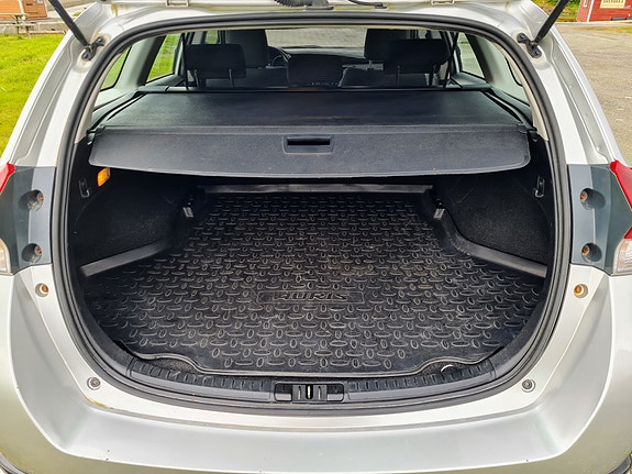 Toyota Auris 16 of 24
