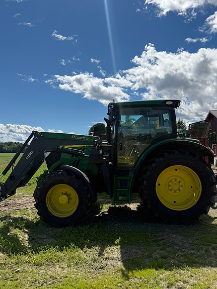 John Deere 6125R 2 of 5