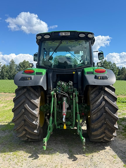 John Deere 6125R 3 of 5