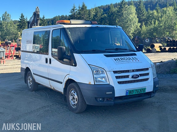 Ford Transit 3 of 5