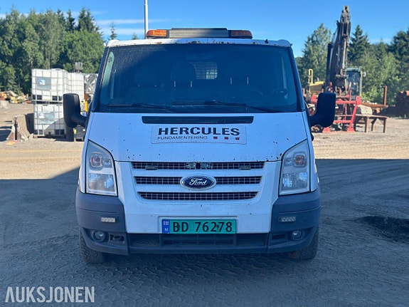 Ford Transit 2 of 5