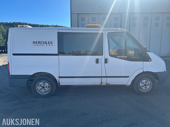 Ford Transit 4 of 5