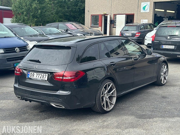 Mercedes-Benz C-Klasse 5 of 5