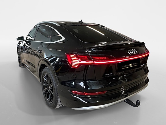 Audi e-tron Sportback 5 of 5