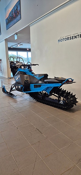 Arctic-cat M 858 3 of 3