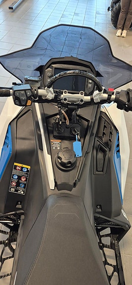 Polaris Prostar S4 Nordic Pro 4 of 4