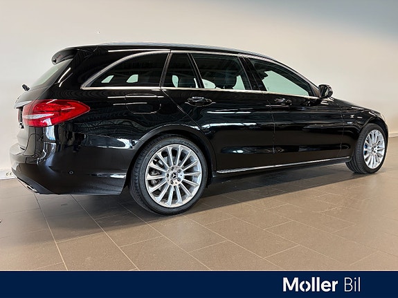 Mercedes-Benz C-Klasse 3 of 5