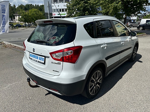 Suzuki SX4 S-Cross 3 of 5