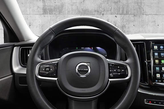 Volvo XC60 20 of 30