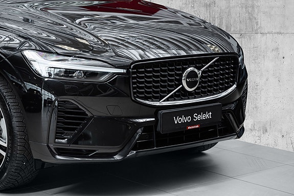 Volvo XC60 8 of 30