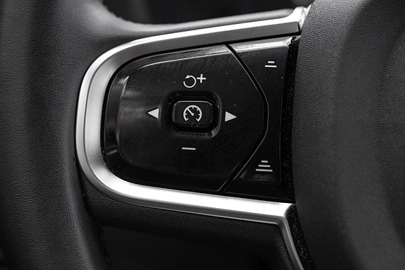 Volvo XC60 22 of 30