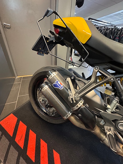 Ducati Monster 821 5 of 5