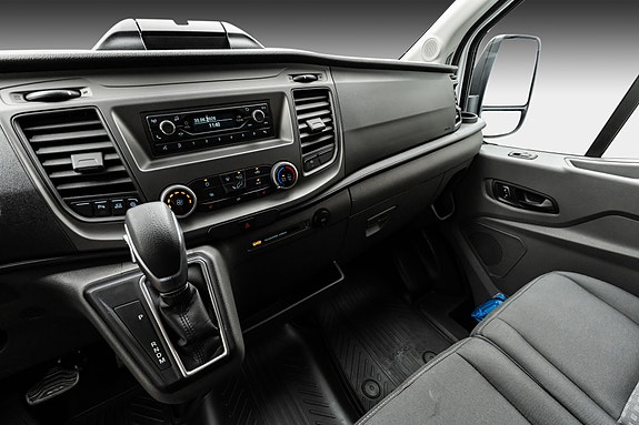 Ford Transit 10 of 22