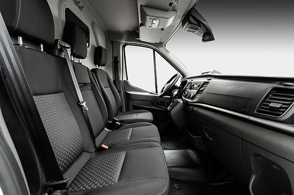 Ford Transit 12 of 22