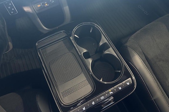 Hyundai Ioniq 5 14 of 28