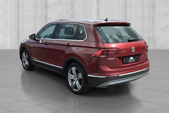 Volkswagen Tiguan 4 of 5