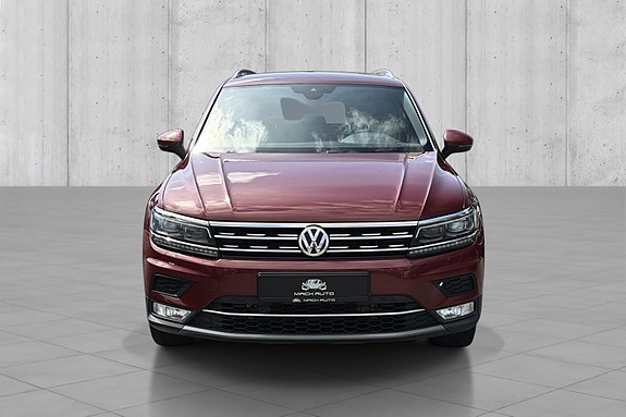 Volkswagen Tiguan 2 of 5