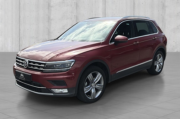 Volkswagen Tiguan 3 of 5