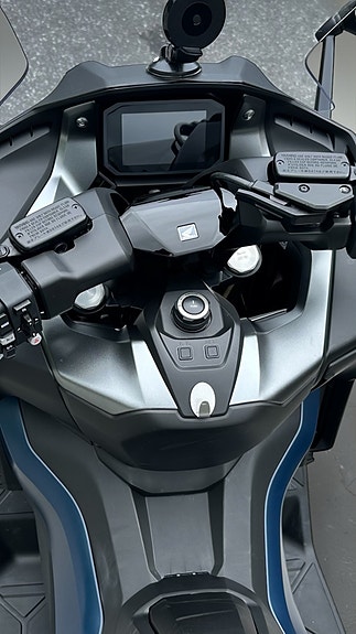 Honda Forza 750 5 of 5