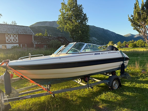 Leken og fin båt til skjærgårdsturer,  vannsport og fiske - vurderes solgt 5 of 5