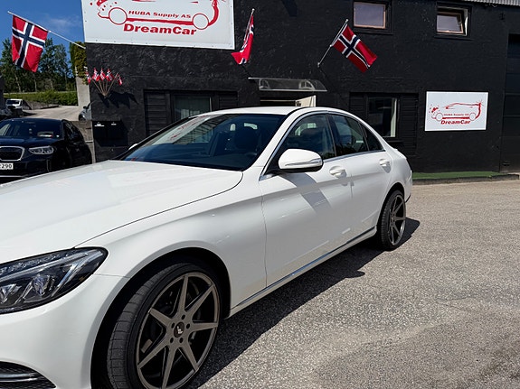 Mercedes-Benz C-Klasse 3 of 5