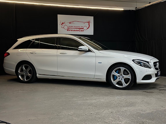 Mercedes-Benz C-Klasse 2 of 5