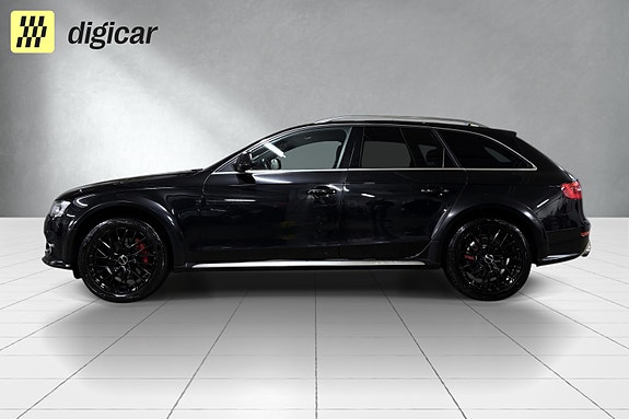 Audi A4 allroad 2 of 5