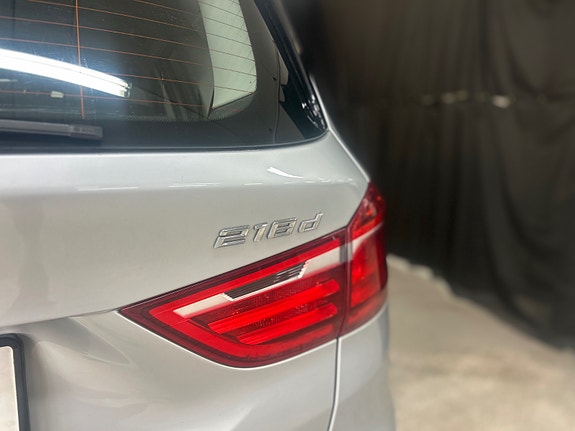 BMW 218d 9 of 30