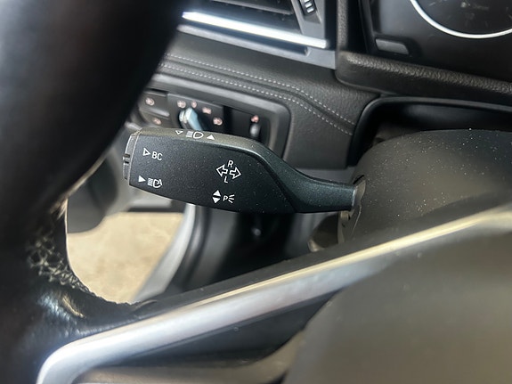 BMW 218d 25 of 30