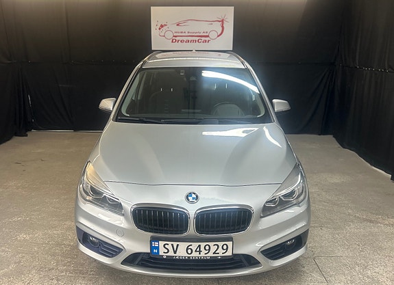 BMW 218d 4 of 30