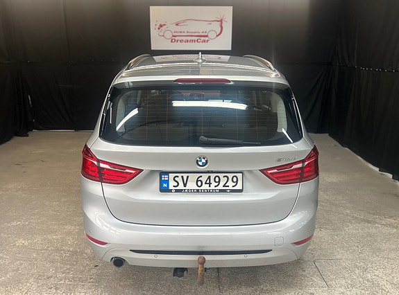 BMW 218d 7 of 30
