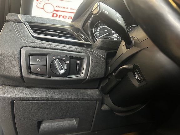 BMW 218d 24 of 30