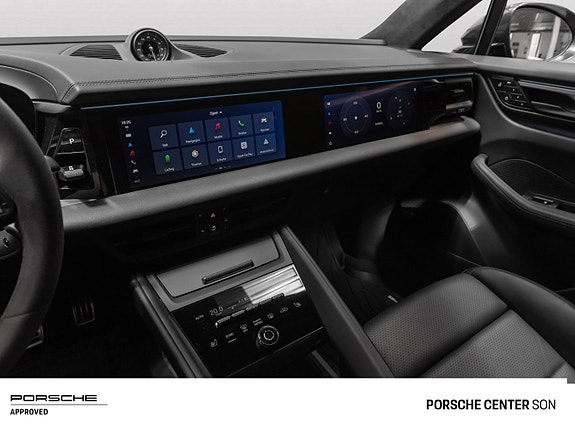 Porsche Macan 26 of 30