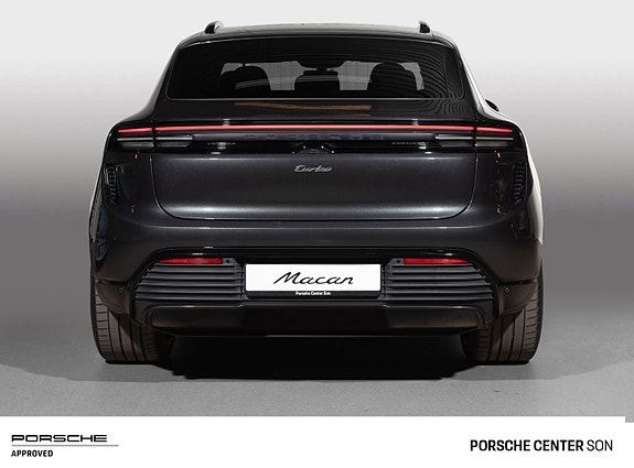 Porsche Macan 9 of 30