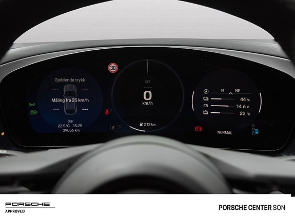 Porsche Macan 25 of 30
