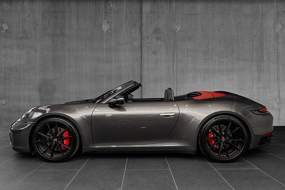 Porsche 911 3 of 5