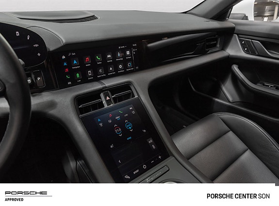 Porsche Taycan Cross Turismo 25 of 30