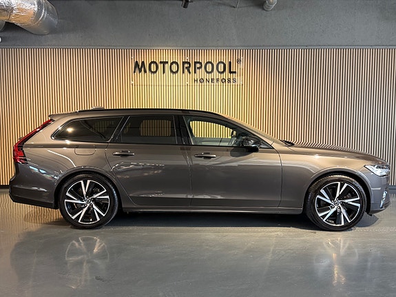 Volvo V90 3 of 5