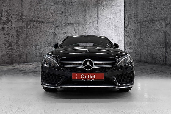 Mercedes-Benz C-Klasse 2 of 5