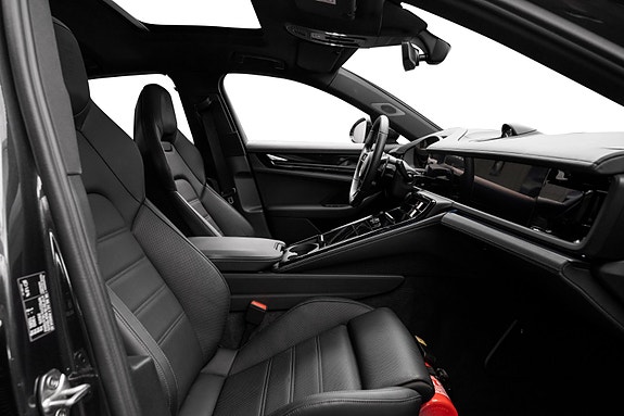 Porsche Panamera 30 of 30