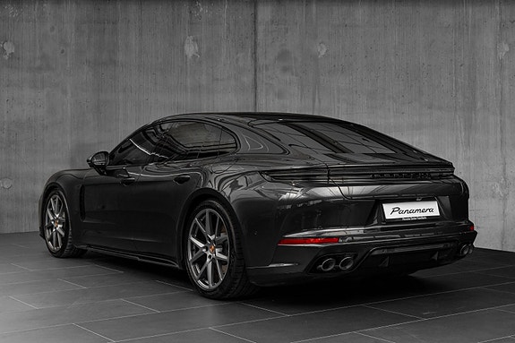 Porsche Panamera 3 of 30